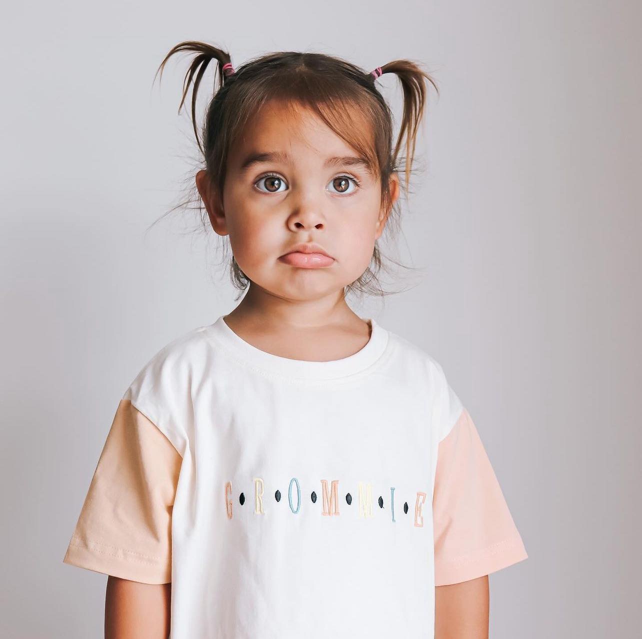 Grommie Icon Tee